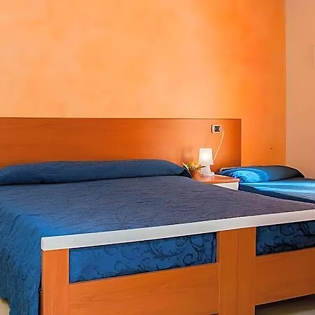 Megaron Hotel 3*